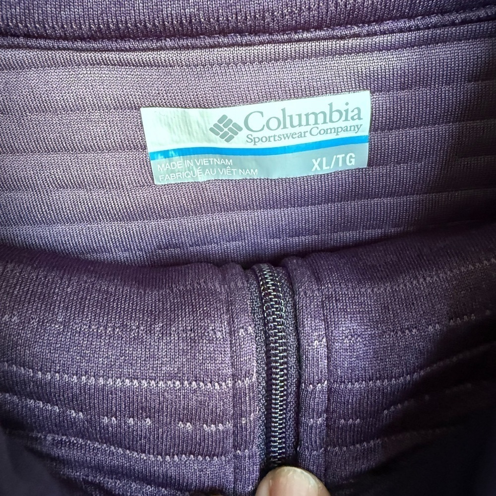 Women’s Columbia 1/2 zip Plum Pull Over, Size XL - Picture 2 of 12